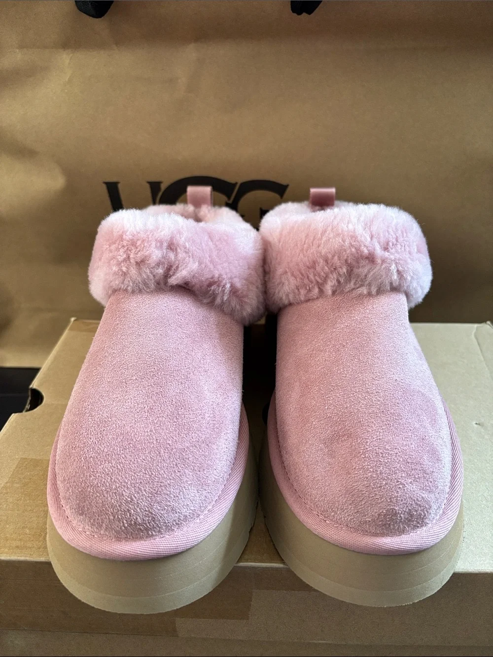 UGG TAZZELLE PLATFORM SHOES IN POWDER PINK SZ 11 NEW ON BOX